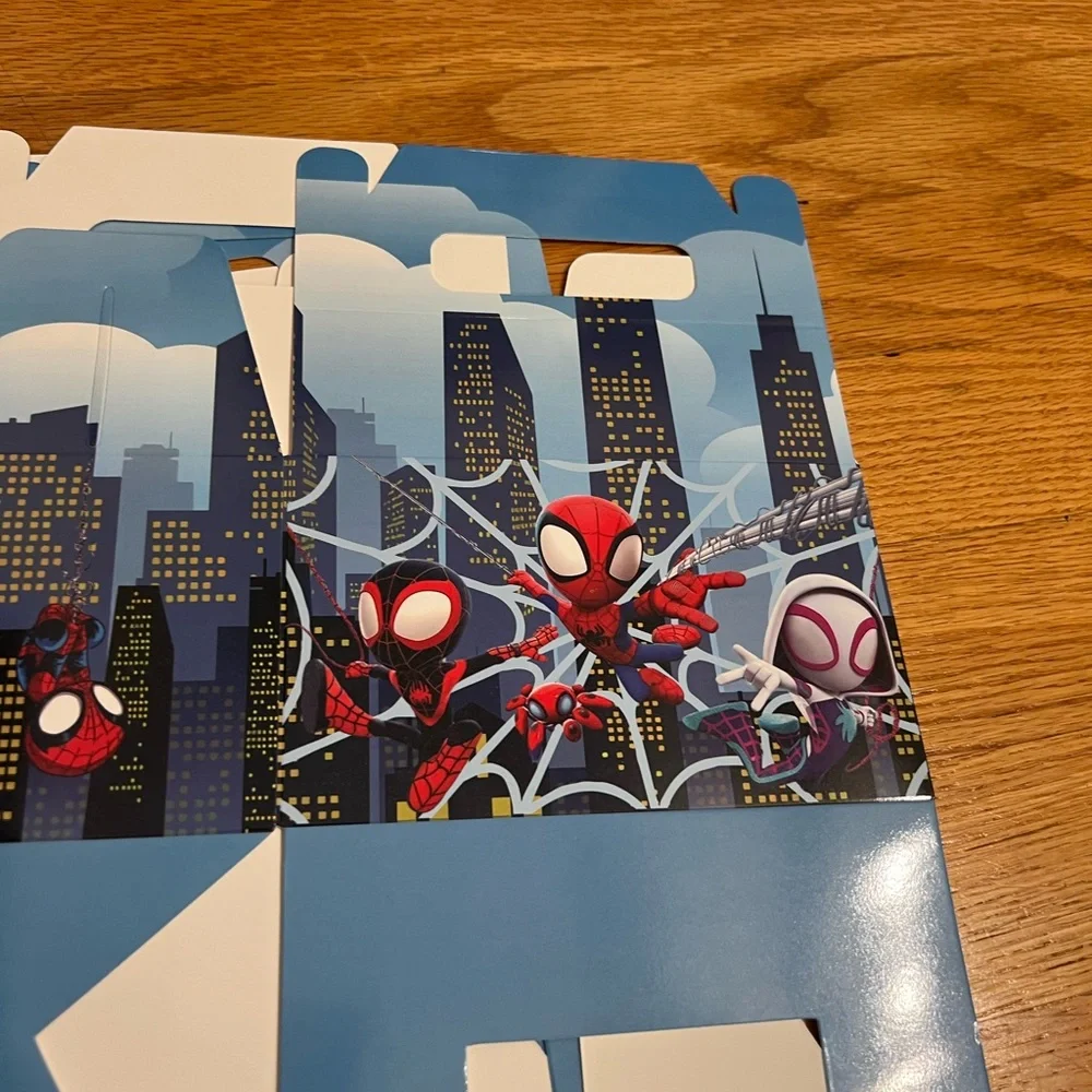 12 Superhero City Adventure gift favor bags boxes